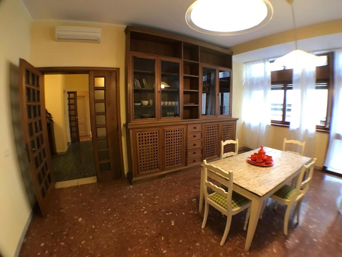 Ponte Vecchio 4 Bedrooms Флоренция Екстериор снимка